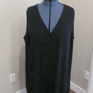 The Drop Women's Black Sleeveless V-neck Dress by jaceyduprie